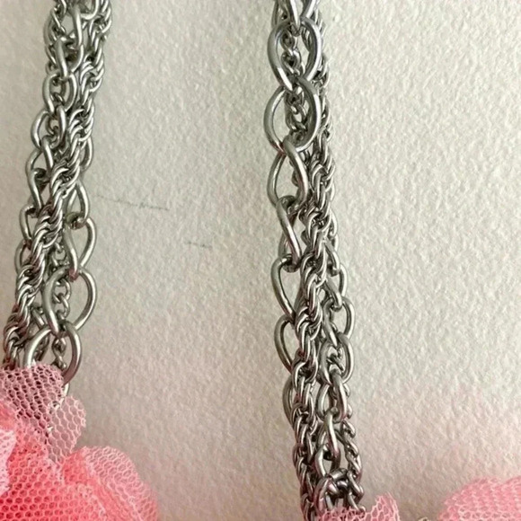 Pink & Cream Colored Tulle Flower Statement Necklace Set w/ Pearl Drop Earrings - Picture 3 of 11